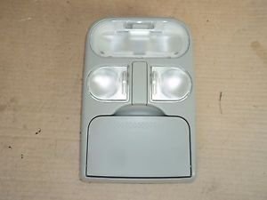 05 MITSUBISHI ENDEAVOR FRONT DOME LIGHT