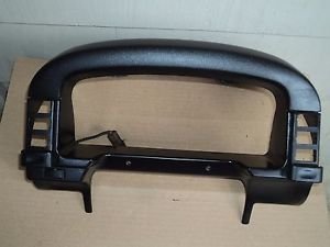 LAND ROVER DISCOVERY 2 INSTRUMENT CLUSTER BEZEL TRIM BLACK