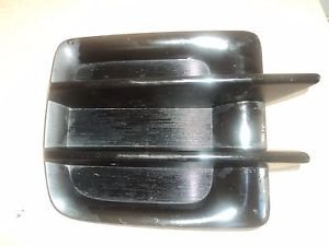 04 MITSUBISHI ENDEAVOR PASSENGER RIGHTFRONT BUMPER FOG LIGHT COVER GRILLE GRILL