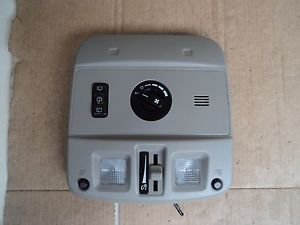 2007 Cadillac SRX Overhead Map Dome Light Wiper And Aux A/C Switches OEM Grey