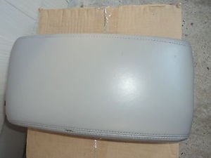 LEXUS ES300 ES330 CENTER CONSOLE ARMREST ARM REST LID GREY 02-06