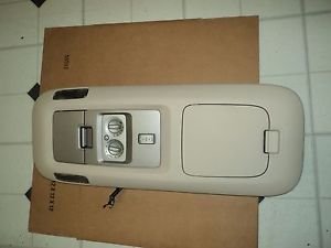 03-06 Lincoln Navigator Overhead Console Dome Light Rear A/C Control LIGHT TAN