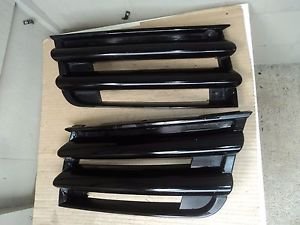 05 MITSUBISHI ENDEAVOR LEFT AND RIGHT FRONT BUMPER UPPER GRILLE GRILL OEM