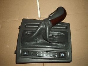 04 CADILLAC CTS CENTER CONSOLE SHIFTER BOOT WOOD FINISHED KNOB GEAR SELECTO GREY
