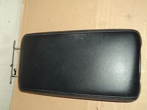 1998-2005 Lexus GS300 Black Center Console Arm Rest Lid OEM 1999 2000 2001 2002