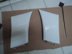 MERCEDES BENZ S320 REAR LEFT AND RIGHT QUARTER PANEL TRIM MOLDING WHITE