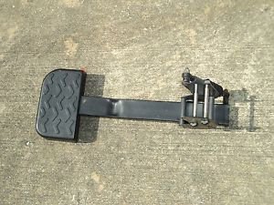 LAND ROVER DISCOVERY SERIES 2 REAR BUMPER STEP ASSEMBLY OEM 99-04