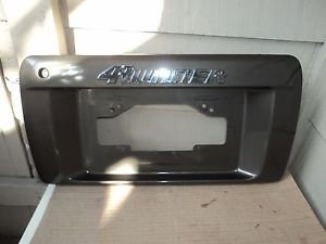 TOYOTA 4RUNNER REAR LICENSE PLATE MOULDING PANEL WITH DOOR HANDLE 96,97,98,99,