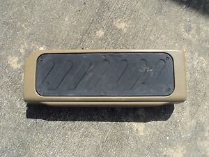99-04 Land Rover Discovery Rear subwoofer speaker rear tailgate
