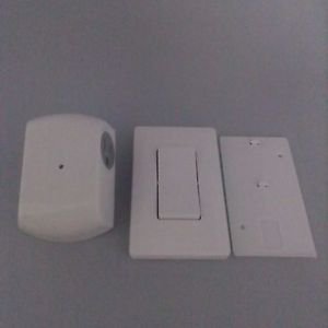 GE 18279 Wall-Switch Light Control Remote with 1 Outlet Receiver
