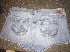 Women's Size 10 Express X2 Light/Medium Wash Blue Jeans Shorts