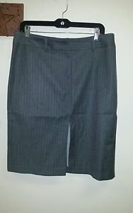 NWT Women's express stretch gray dress skirt size 11/12