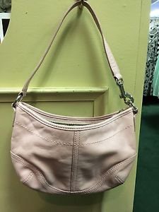 Coach pink leather small purse L043-4283