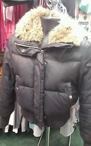 Womens Express Winter Jacket. Black size Medium.
