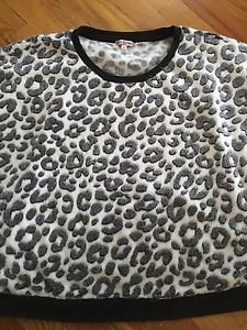 Women's Juniors XL Juicy Couture White Black Soft Animal Print Crop Sweatshirt