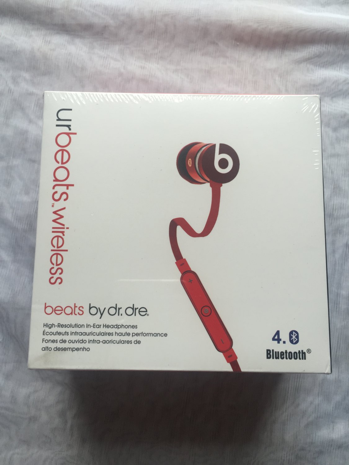 Urbeats wireless ear phone 4. bluetooth