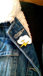 Cloud and lightning enamel pin - kawaii trendy thunder enamel pin badge brooch