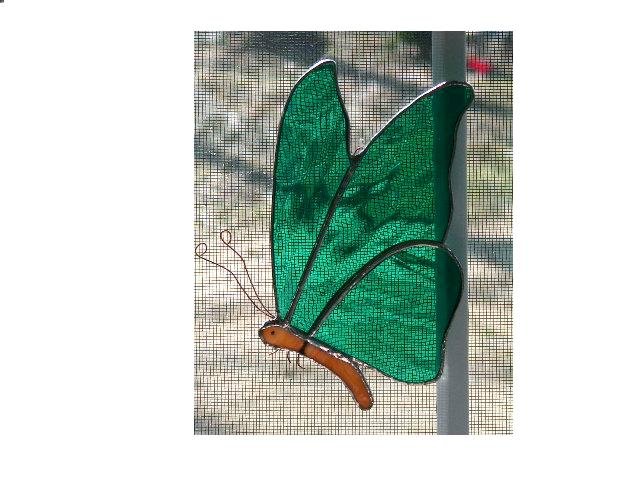 GREEN STAINED GLASS BUTTERFLY HANCRAFTED SUNCATCHER