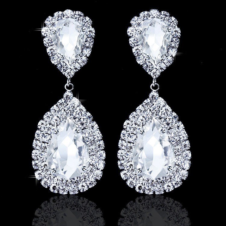 Earrings âInfinityâ (White)