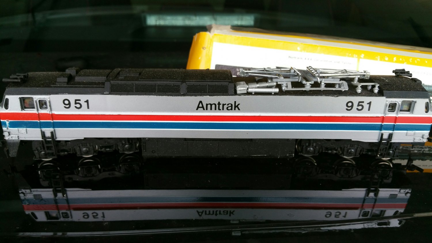 Bachmann 0750 Amtrak E60CP Electric Locomotive, HO Scale in Box