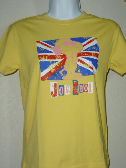 NWT SNOOPY UK Flag Peanuts Women Shirt size Medium M FREE SHIPPING!