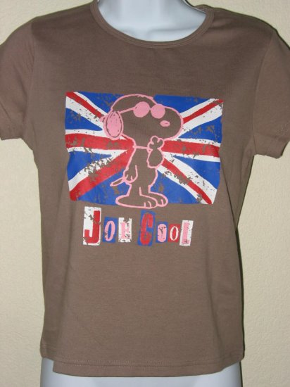 NWT SNOOPY UK Flag Peanuts Women Shirt size Medium M FREE SHIPPING!