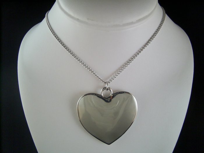 KCNEC 00010 Metal Heart