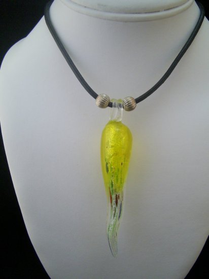 KCNEC 00012 Glass Throne Yellow