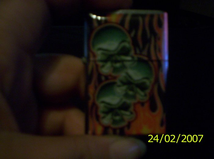 3 skull Lighter