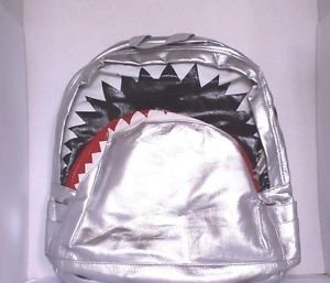 Ilecack Shark Backpack