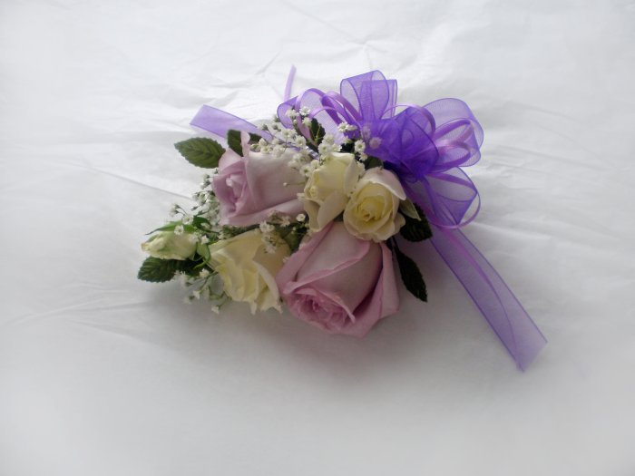 KFW 207 Lavender corsage