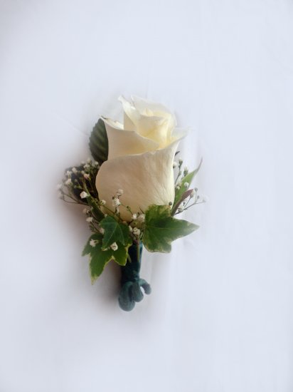KFW 213 White Boutonniere