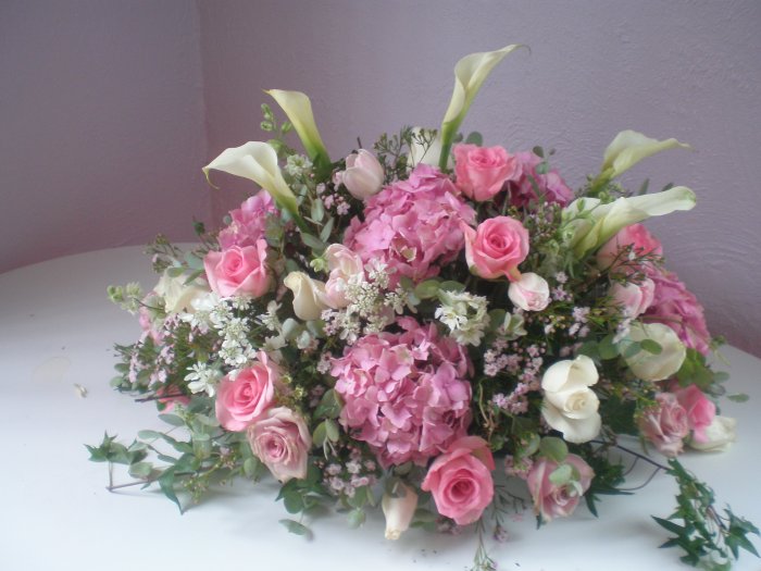 KFS 101 Pink Casket spray