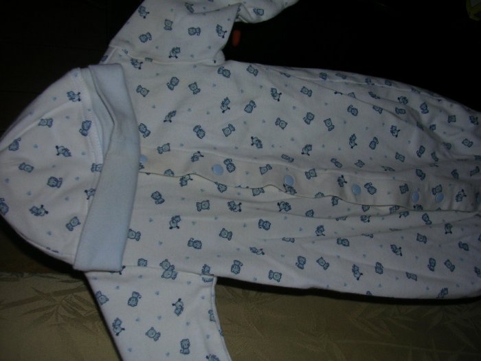 CARTERS GOWN-OUTFIT WITH HAT