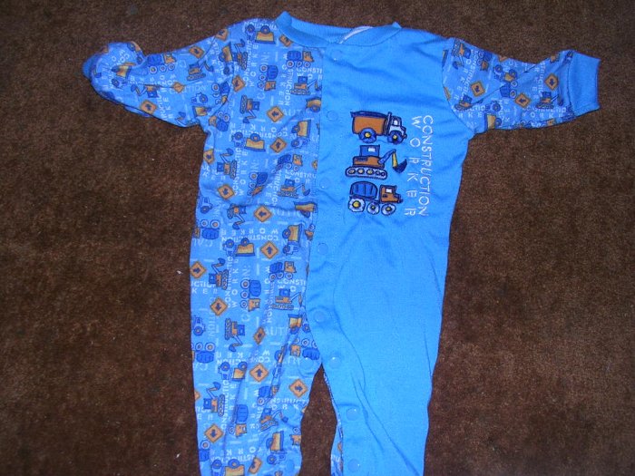 BOYS ADORABLE CONSTRUCTION SLEEPER.