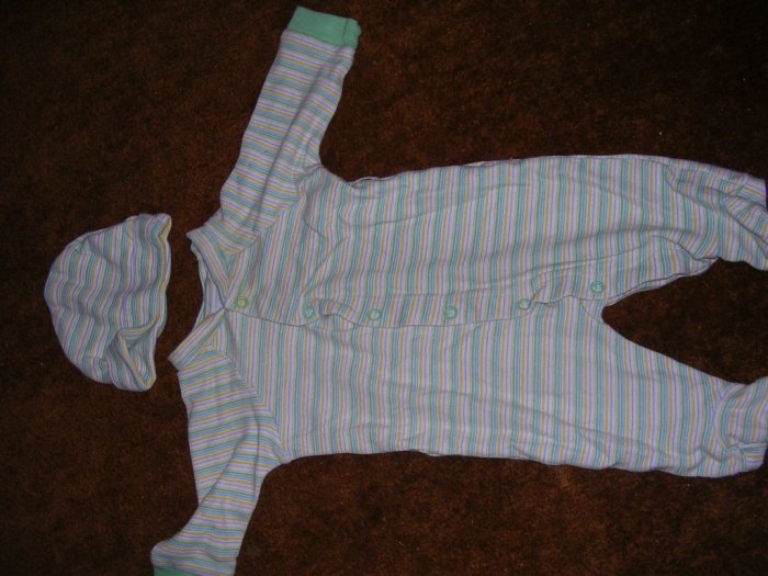 STRIPED SLEEPER WITH HAT