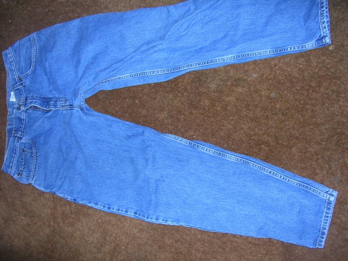 MENS 560 LEVIS 34X30 LOOSE FIT TAPERED