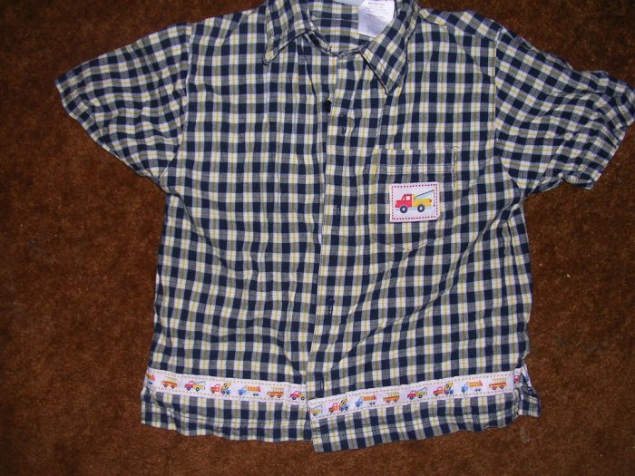 SIZE 5T BUTTON UP