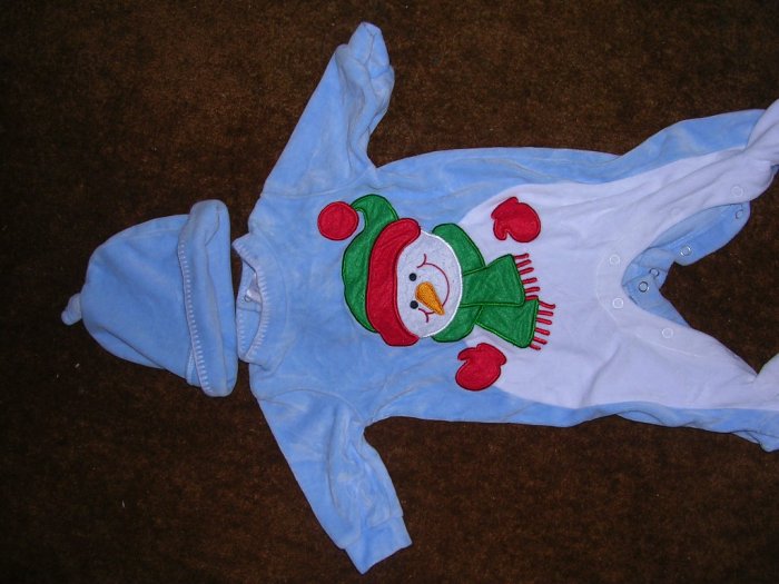 BOYS 0-3 MOS OUTFIT WITH HAT