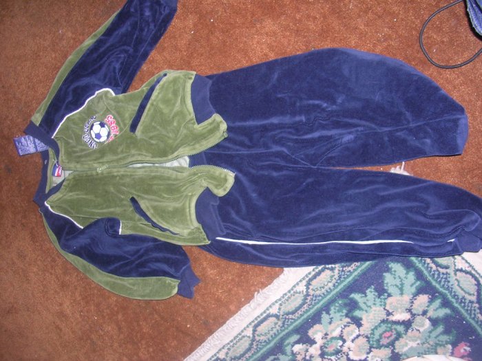 BOYS 3T JNCO OUTFIT.