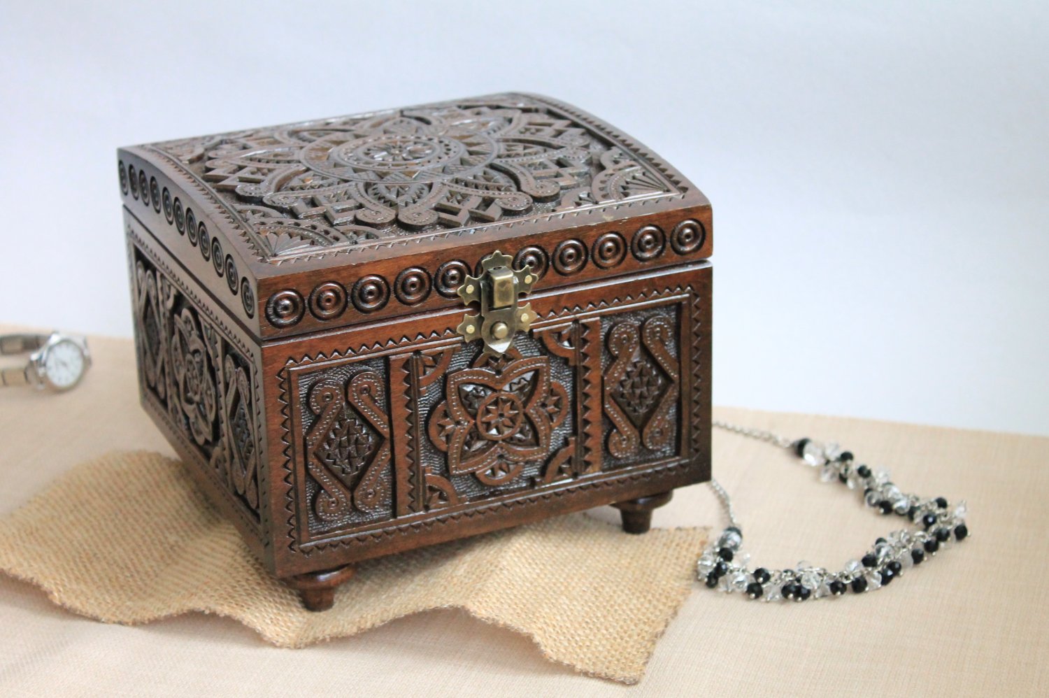 Hand Carved Wooden Jewelry Trinket Box Keepsake Storage Organizer