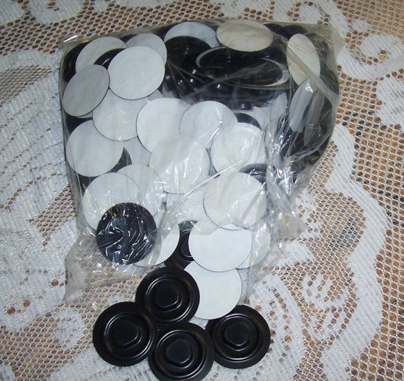 100 CD VACUUM HUB W/ADHESIVE BACKING, BLACK VACHUB