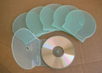 100 GREEN CLAMSHELL CASES - JS102