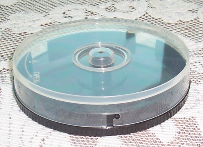 24 CD SPINDLES HOLDS 10 CDS EACH (CAKE BOX) - PSC100
