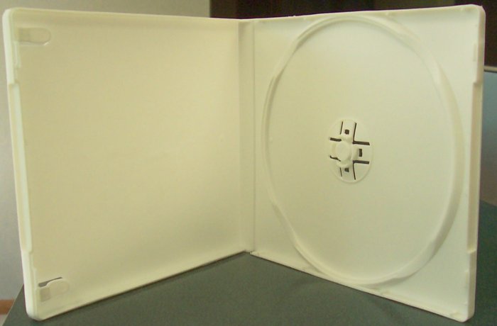100 SINGLE CD POLY CASE W/SLEEVE, WHITE- PSC13