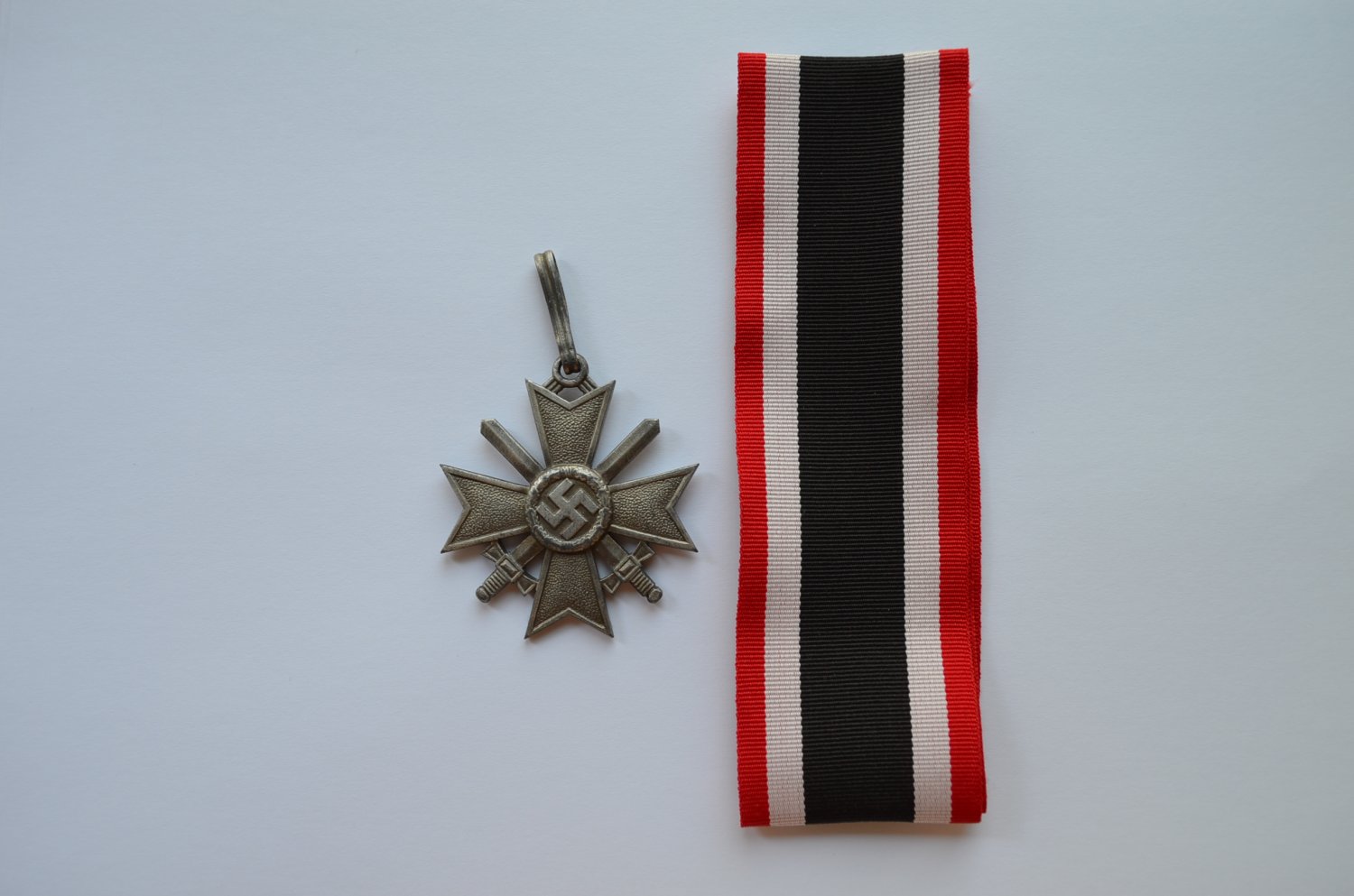 WWII GERMAN KNIGHTS CROSS OF THE WAR MERIT CROSS WITH SWORDS