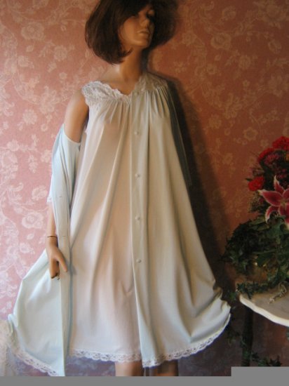 Vintage Shadowline nightgown peignior Set Petite SILKY