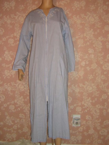 Vintage cotton Miss Elaine Robe or Nightgown Zip Front check Blue White Summer Rare HTF