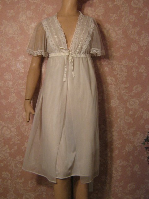 sold Sears Vintage Nightgown Peignoir Set White Chiffon Waltz Length S M