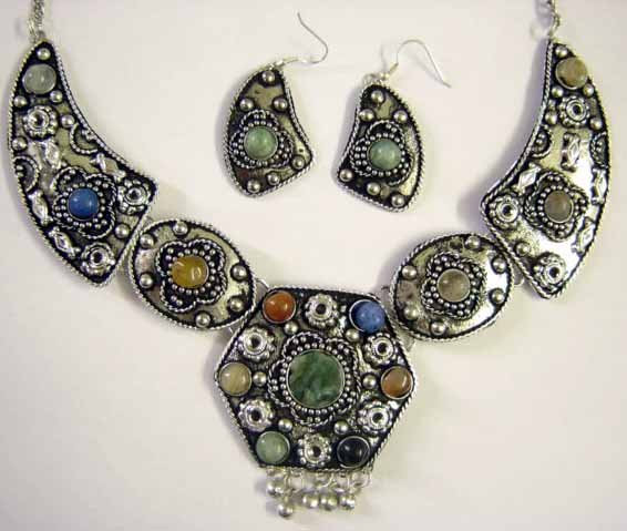 Tribal Earrings & Necklace Set-- CS0727
